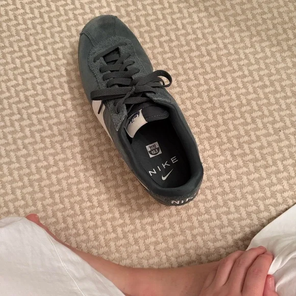 Nike
Cortez "Vintage Green" sneakers - Picture 4 of 7